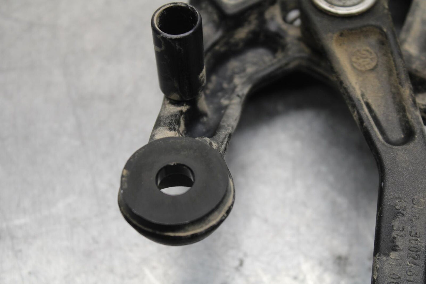 20-24 KTM 890 DUKE R LEFT REARSET REAR SET FOOT PEG W SHIFTER BB627