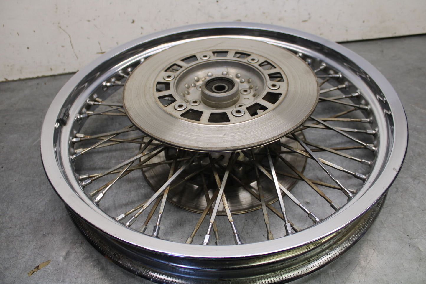 85-86 SUZUKI MADURA 1200 FRONT WEHHEL FRONT RIM BB691