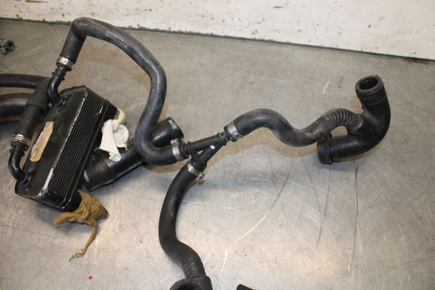 12-13 DUCATI STREETFIGHTER 848 RADIATOR HOSES ENGINE COOLANT WATER PIPES BB705