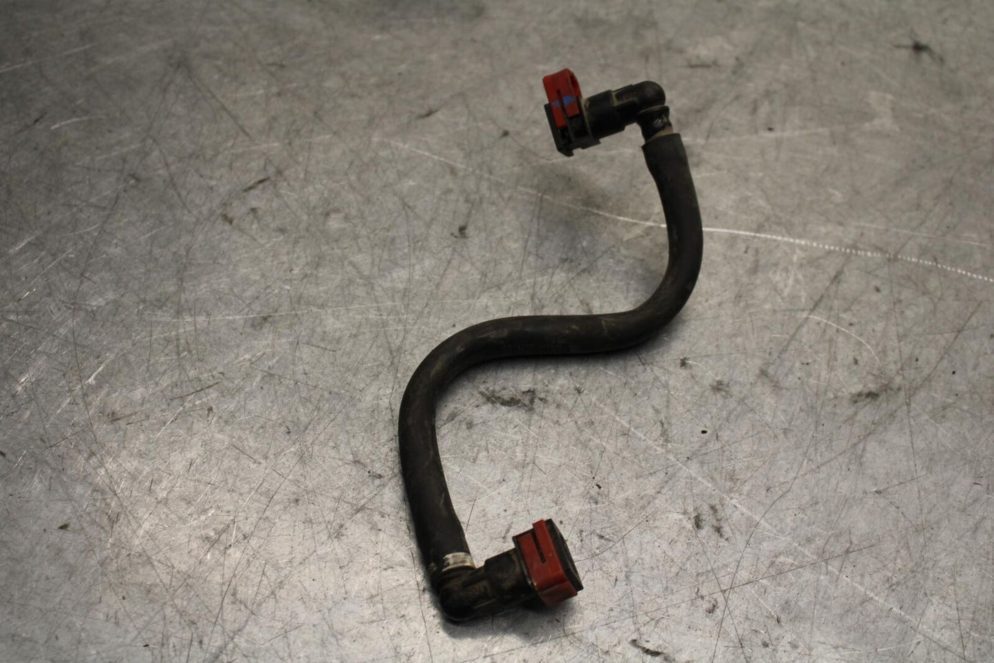 17 KAWASAKI Z900 ZR900 FUEL HOSE GAS LINE TUBE PIPE BB549