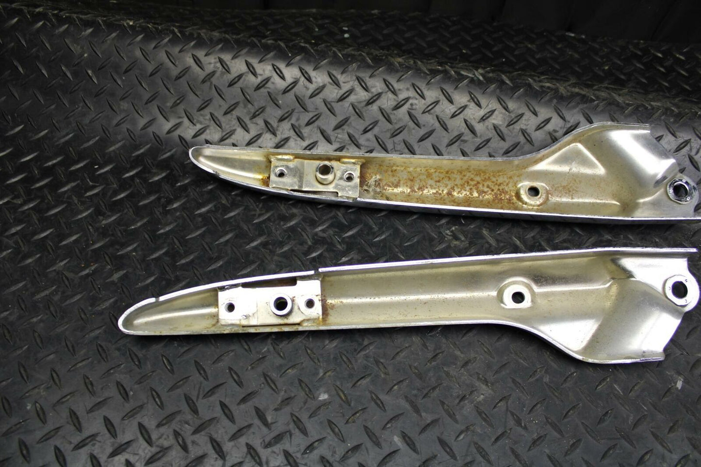 96-03 HONDA VALKYRIE 1500 GL 1500C REAR BACK FENDER CHROME TRIM bb170