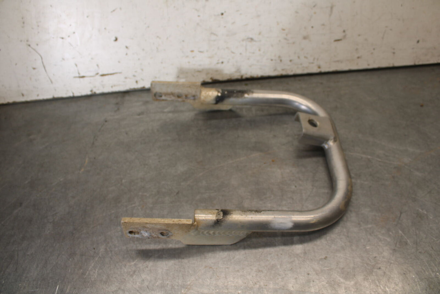 01-05 YAMAHA RAPTOR 660R REAR BACK BUMPER GRAB BAR BB695