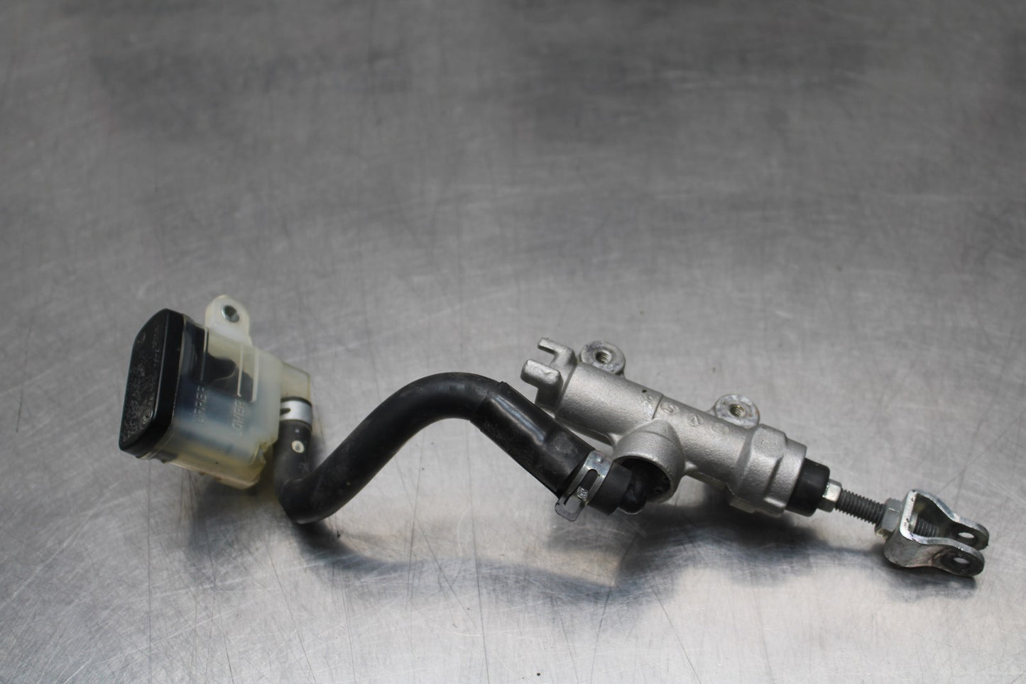 08-10 SUZUKI GSXR 600 REAR BACK BRAKE MASTER CYLINDER W RESERVOIR BB202