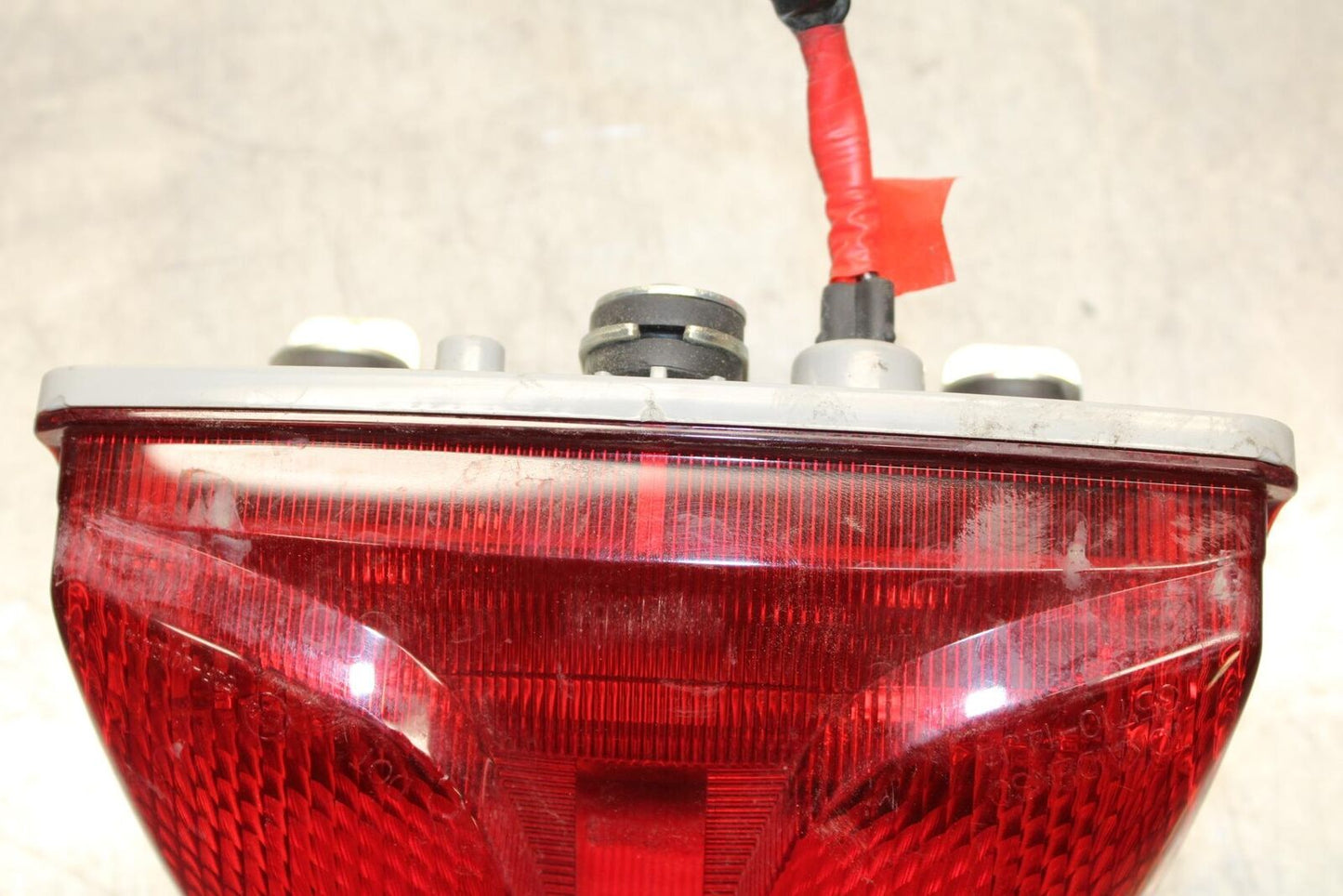 2017 Suzuki GSXR600 REAR TAIL TAILLIGHT BACK BRAKE LIGHT 35710-14JA0 BB598