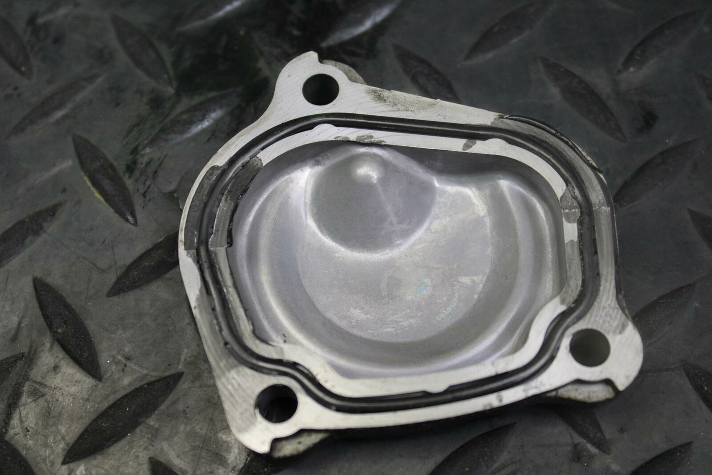 07 YAMAHA YZF R1 ENGINE MOTOR CRANK SHAFT CRANKSHAFT COVER BB191 B