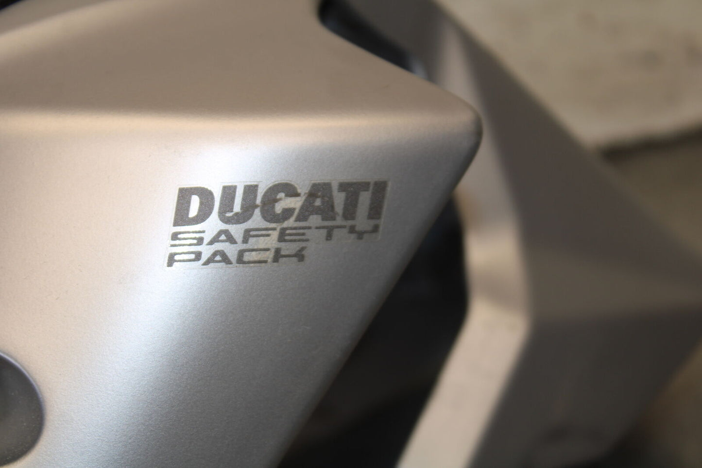 10-12 DUCATI MULTISTRADA 1200 FRONT WHEEL FENDER COWL FAIRING BB705