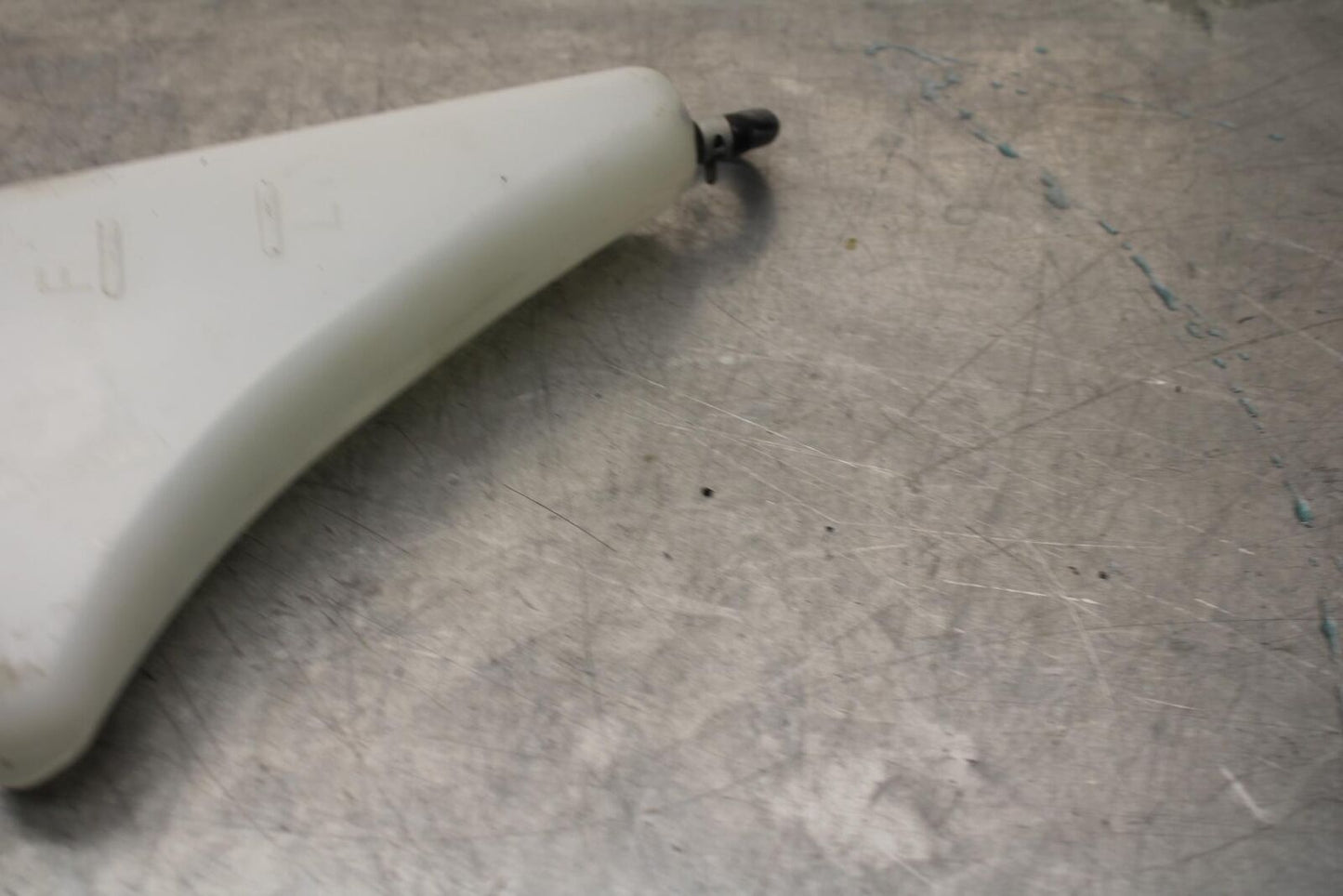 20 SUZUKI GSXR 1000 COOLANT WATER TANK RESERVOIR BOTTLE BB597