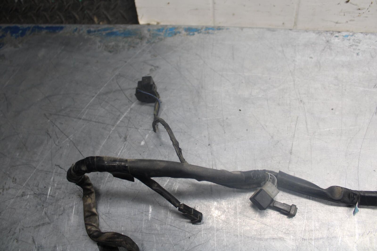 03-04 SUZUKI GSXR1000 HEADLIGHT SPEEDO GAUGES WIRING HARNESS WIRE LOOM BB459