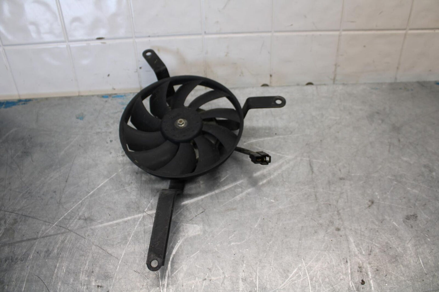 2006 Triumph Daytona 675 Triple ENGINE RADIATOR COOLING FAN BB434