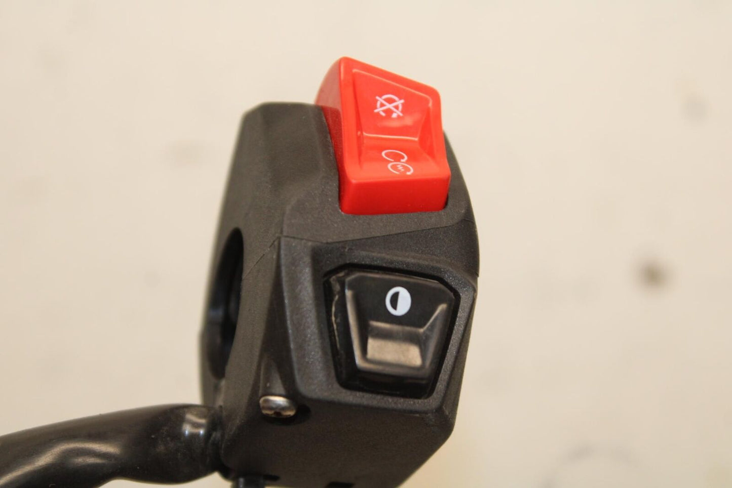 20-23 APRILIA RS660 RIGHT CLIP ON HANDLE KILL OFF START SWITCH BB643