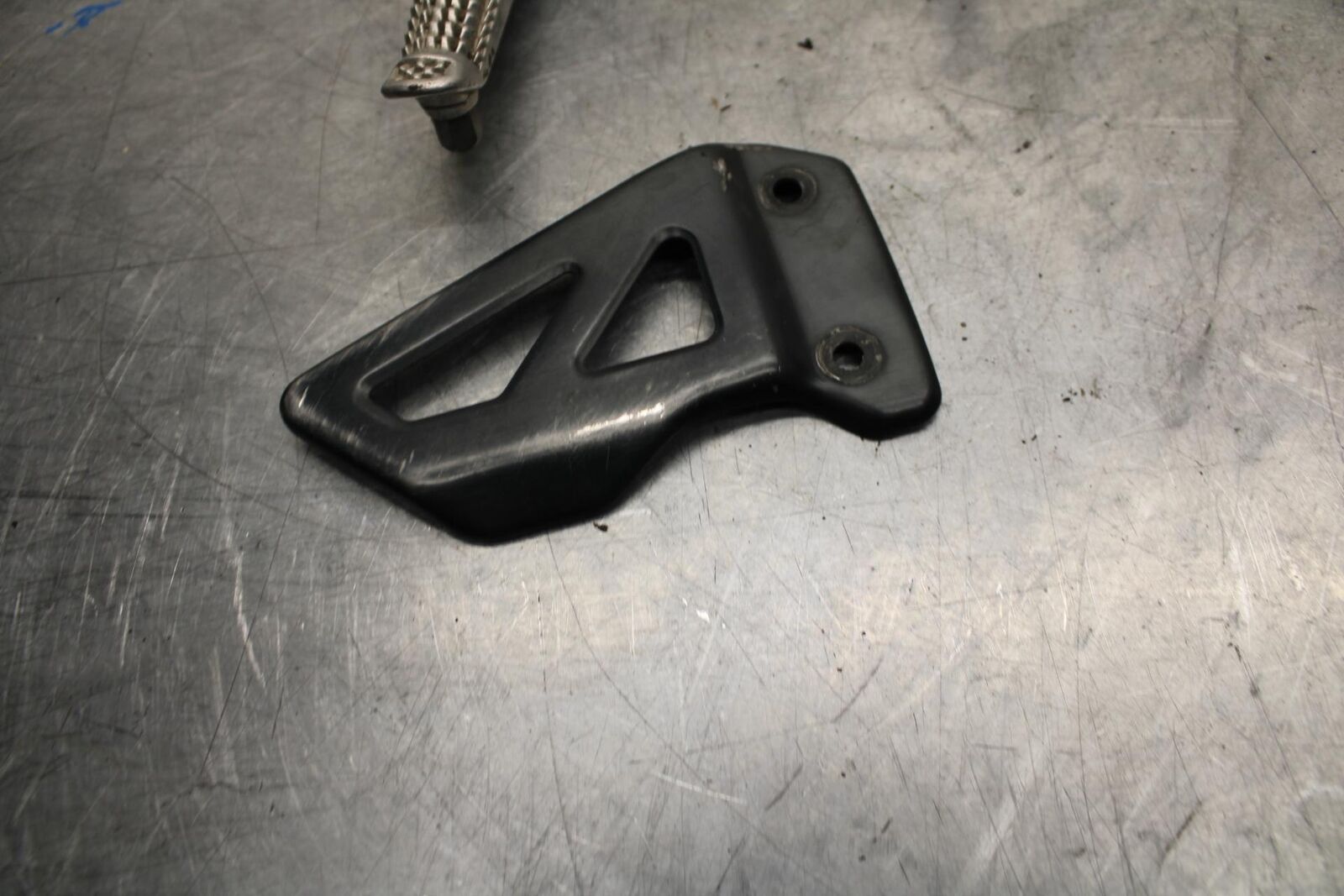 02-03 SUZUKI GSXR750 RIGHT REARSET REAR SET DRIVER FOOT PEG PEDAL BB14