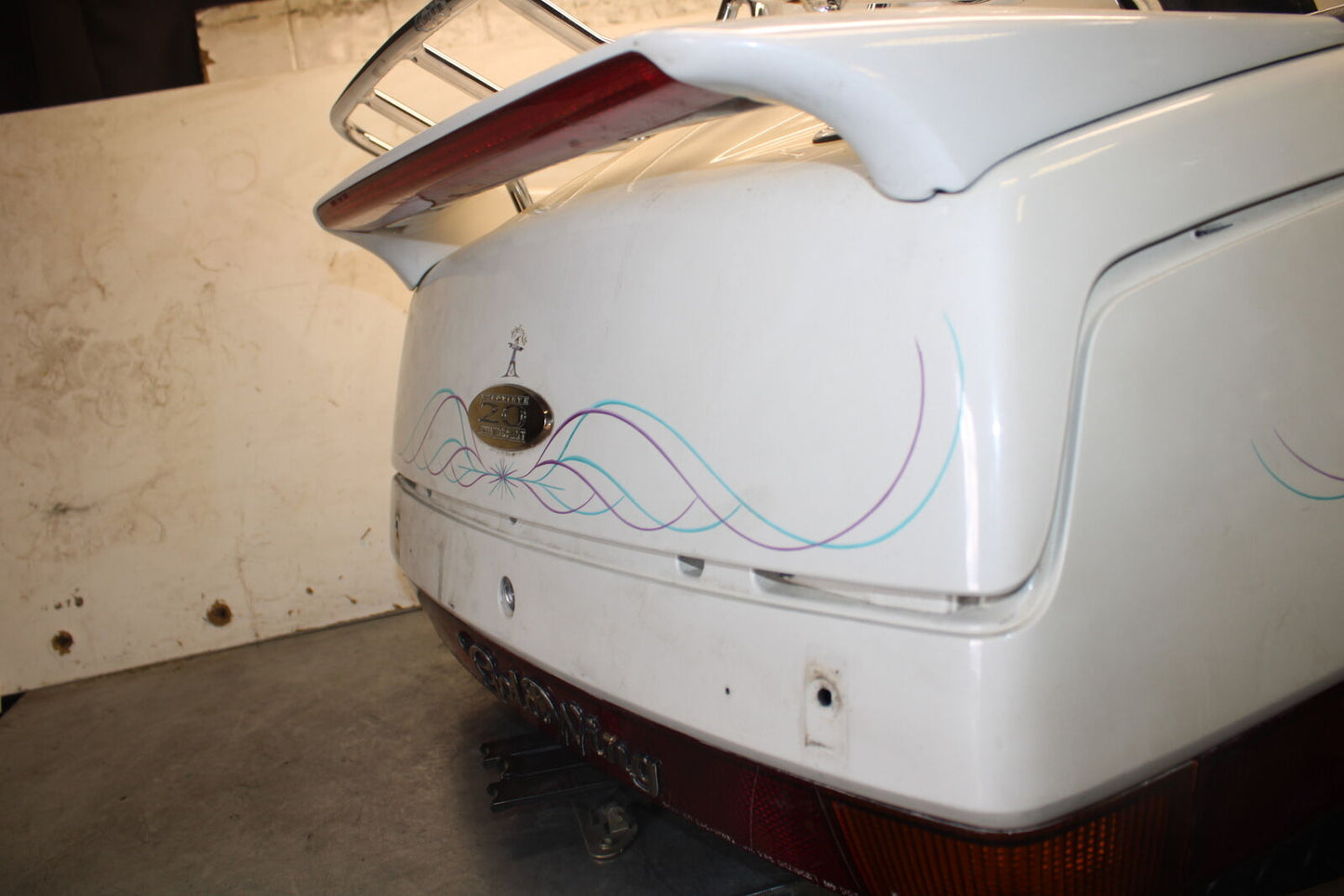 93-00 HONDA GOLDWING 1500 GL1500SE REAR TRUNK COMPARTMENT BB700
