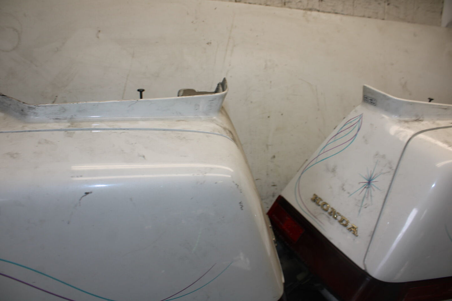 93-00 HONDA GOLDWING 1500 GL1500SE CARGO LUGGAGE SADDLEBAG BAG COMPARTMENT BB700
