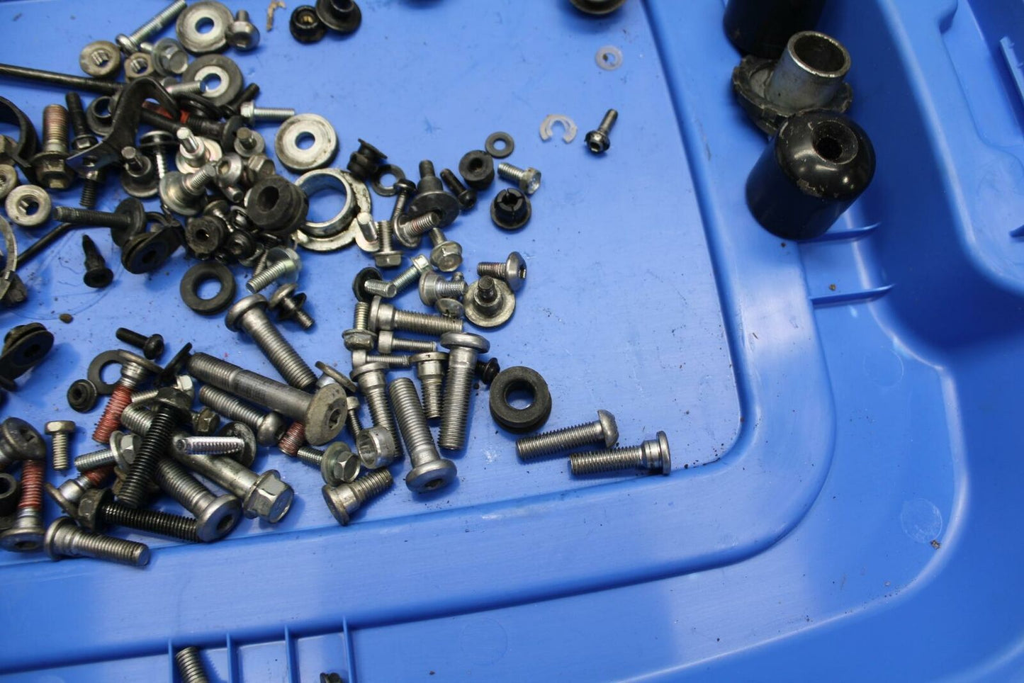 11-12 KAWASAKI Z1000 BRACKET ROTOR BOLTS DISC HARDWARE LEFTOVER BB249