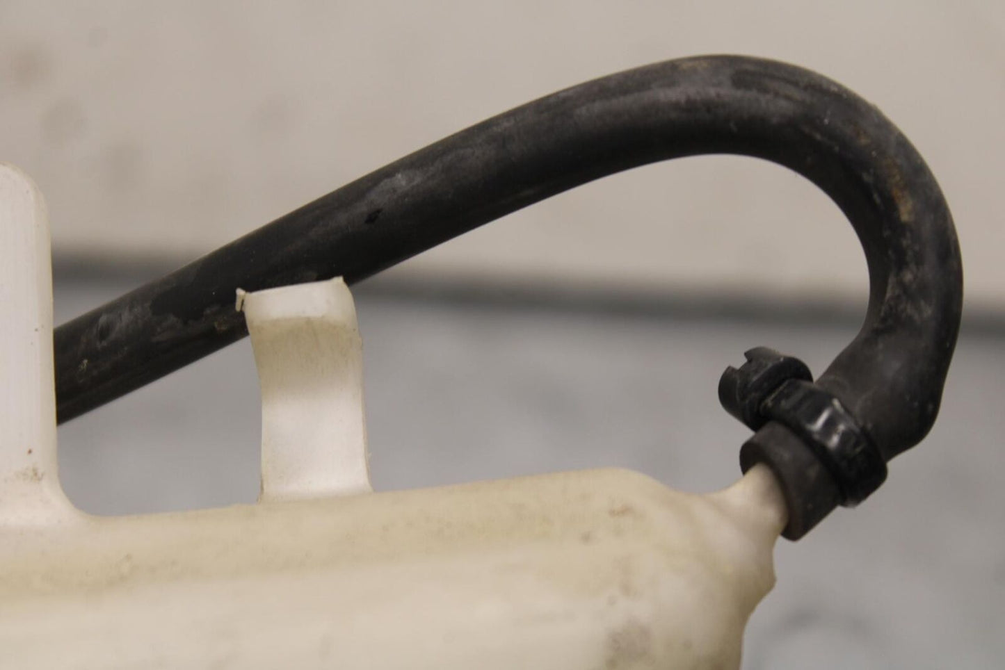 2011 Suzuki GSXR600 COOLANT WATER TANK RESERVOIR BOTTLE BB94