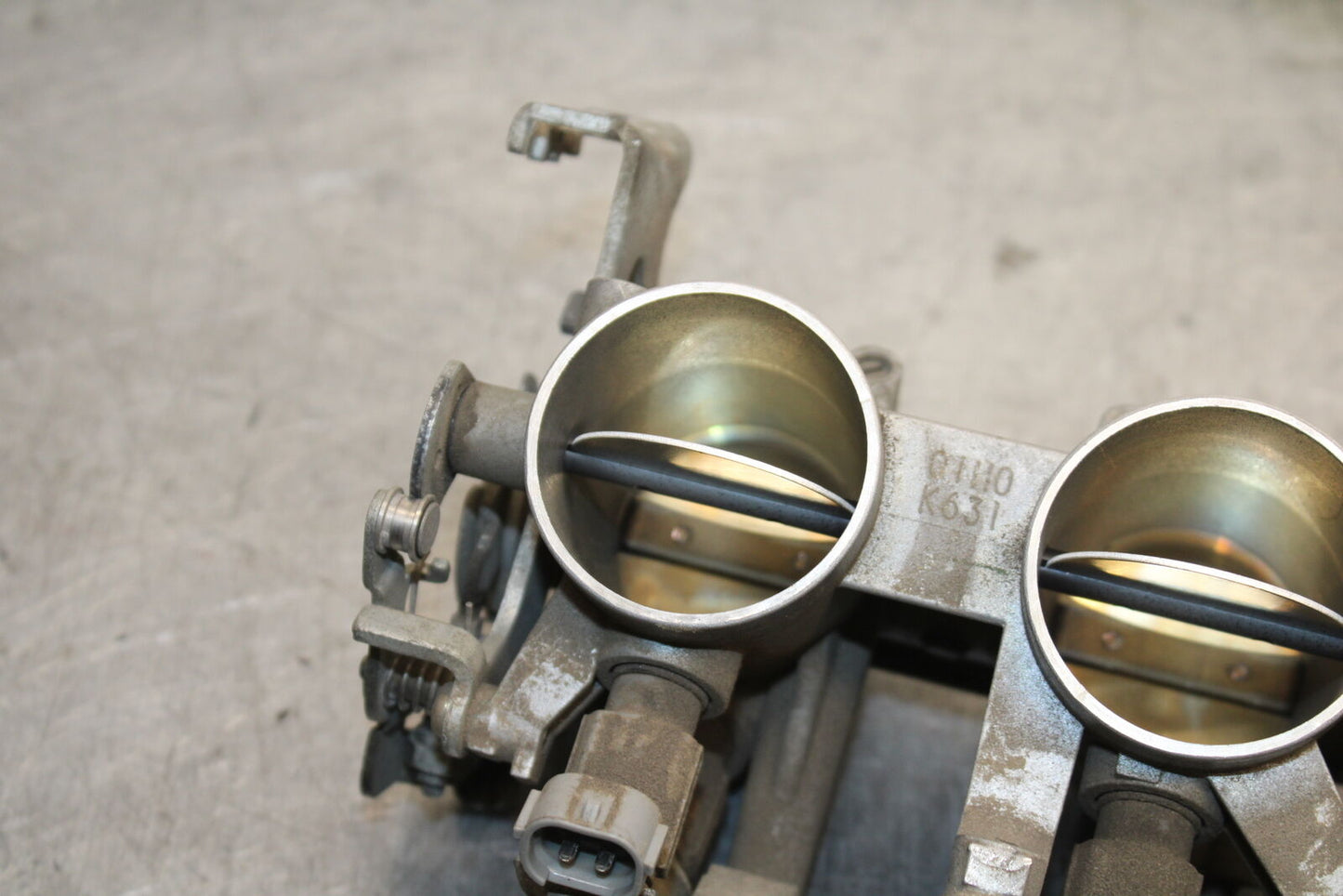 06-07 SUZUKI GSXR 600 MAIN FUEL INJECTORS / THROTTLE BODIES BB737