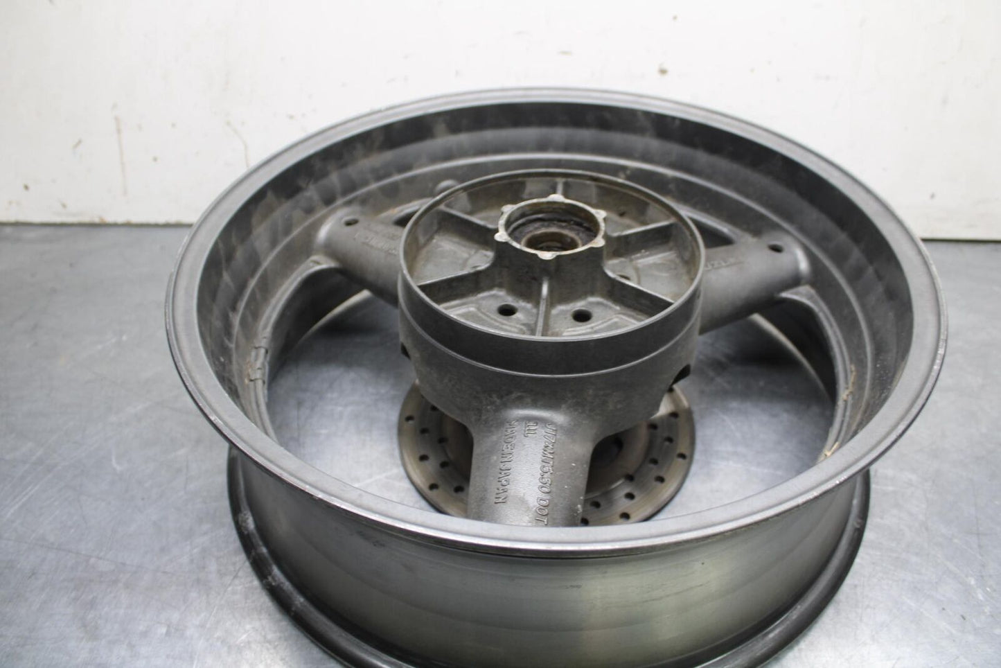 97-98 SUZUKI GSXR 600 SRAD REAR WHEEL AND ROTOR BACK BRAKE DISC BB636