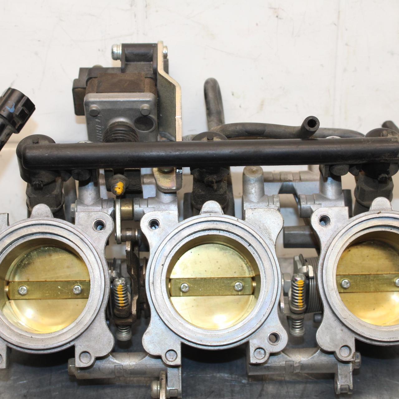 2012 Triumph Daytona 675R MAIN FUEL INJECTORS / THROTTLE BODIES BB589
