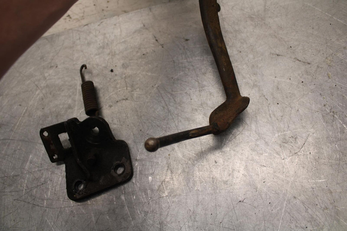 82-83 SUZUKI GS1100GL KICKSTAND SIDE KICK STAND BB30