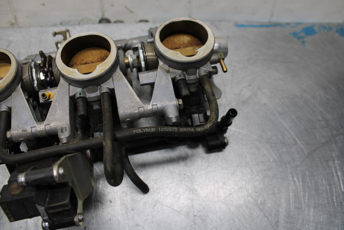 06-07 TRIUMPH DAYTONA 675 DAYTONA 675 MAIN FUEL INJECTORS / THROTTLE BODIES BB44