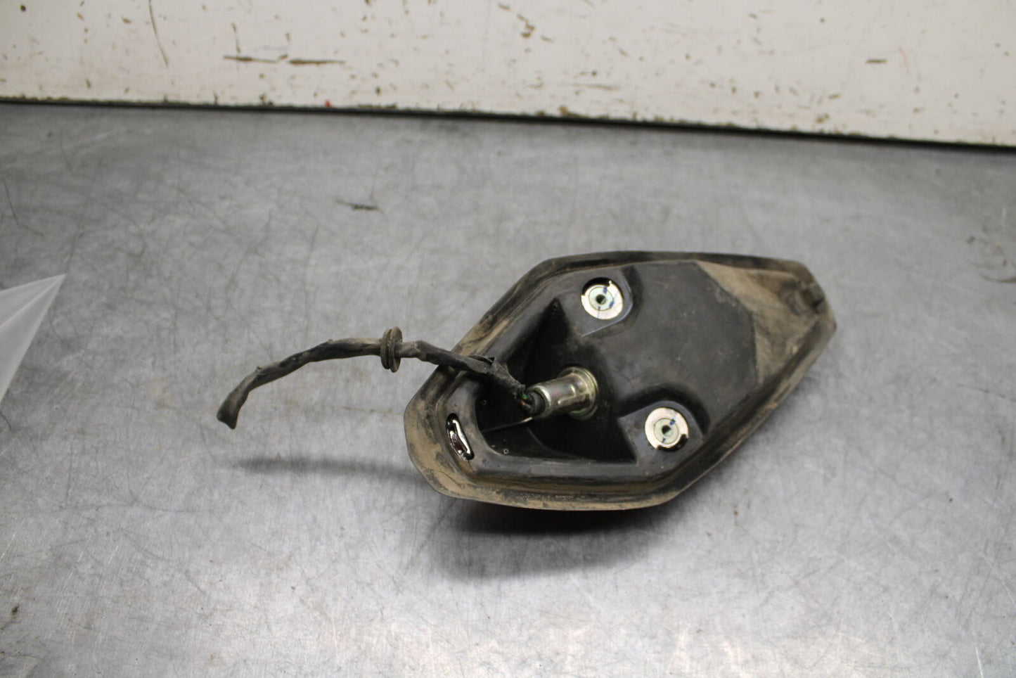 02-04 HONDA VTX1800S TAILLIGHT REAR TAIL BRAKE LIGHT BB712