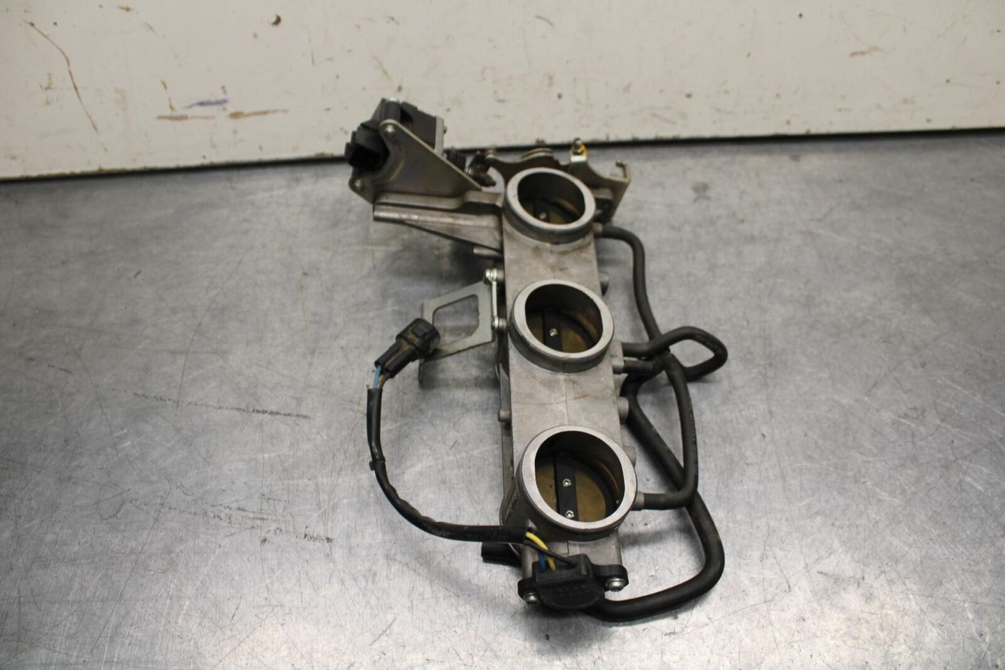 08-11 TRIUMPH SPEED TRIPLE MAIN FUEL INJECTORS / THROTTLE BODIES BB102