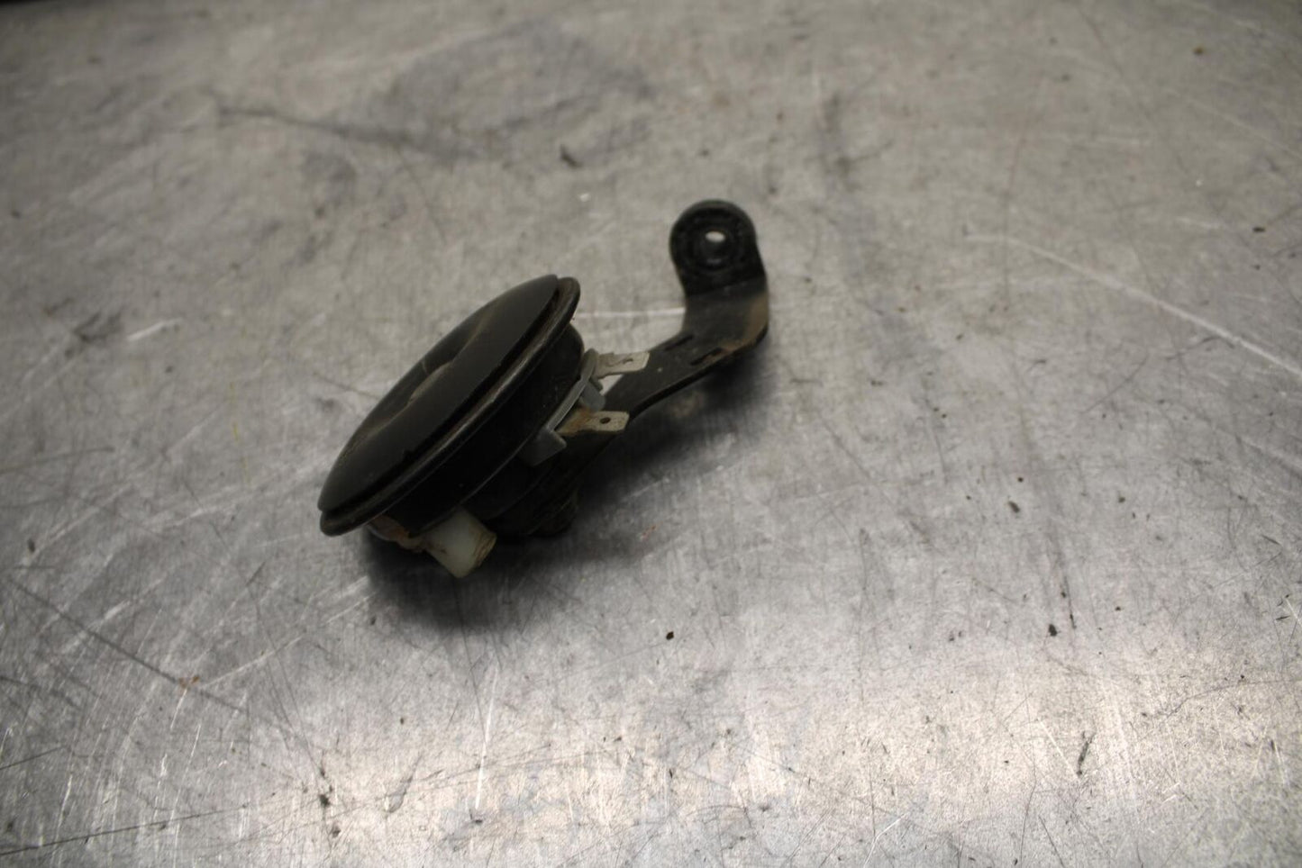 16-18 KTM 690 DUKE HORN SIGNAL BB631