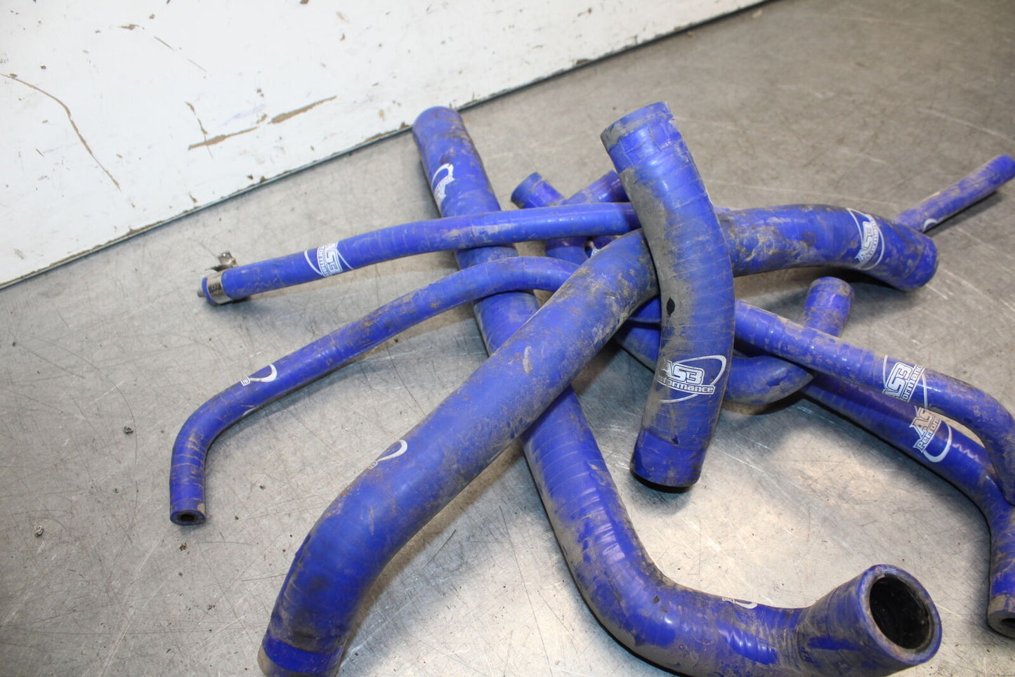 09-11 TRIUMPH DAYTONA 675 AFTERMARKET RADIATOR HOSES BB652