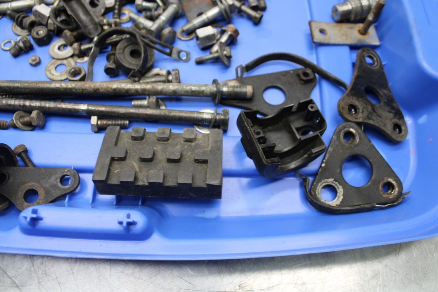 80-81 SUZUKI GS1000GL L MOUNTING BOLTS HARDWARE MOTOR SCREWS BB103