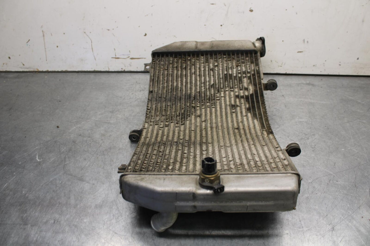 01-03 SUZUKI GSXR600 ENGINE RADIATOR MOTOR COOLING RADIATER 17710-35F10 BB633