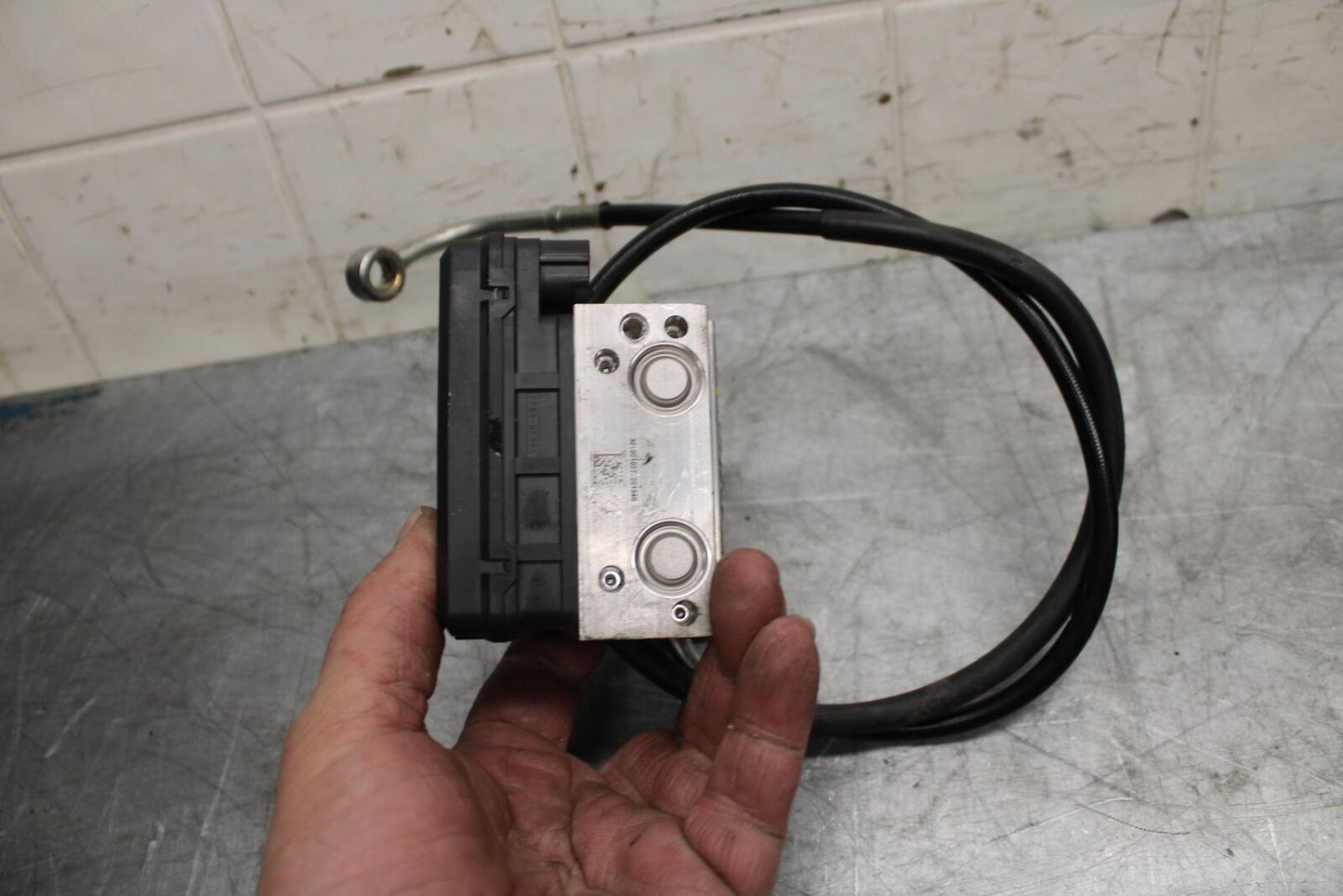 21 HUSQVARNA VITPILEN 401 ABS PUMP UNIT MODULE BB467