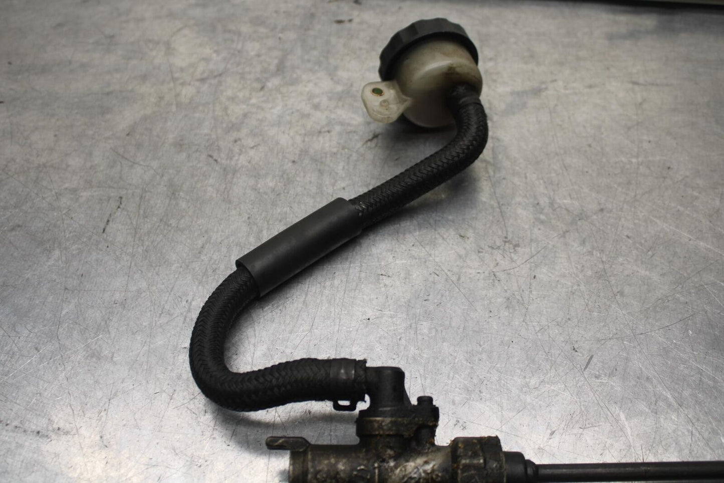 2001 Honda ST1100 REAR BACK BRAKE MASTER CYLINDER W RESERVOIR BB89