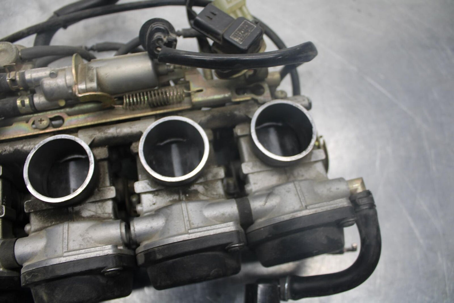 05 YAMAHA YZF R6S MAIN FUEL INJECTORS / THROTTLE BODIES BB462