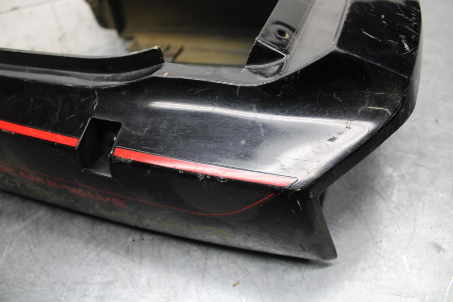 1985 Kawasaki Ninja 600R ZX600A REAR BACK TAIL FAIRING COWL SHROUD