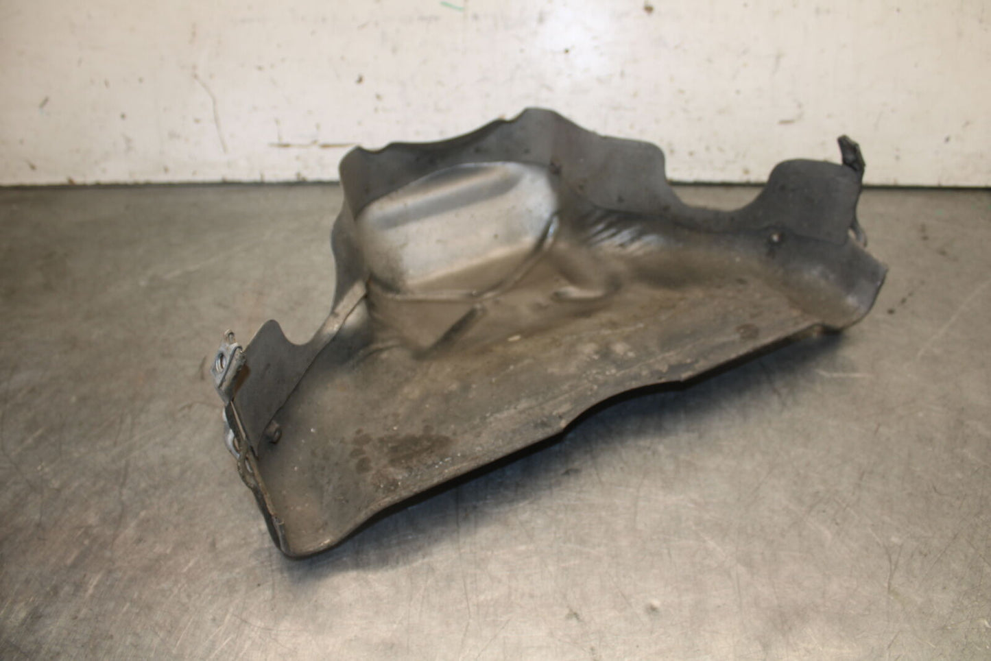 93-00 HONDA GOLDWING 1500 GL1500SE EXHAUST COLLECTOR CHAMBER GUARD BB700