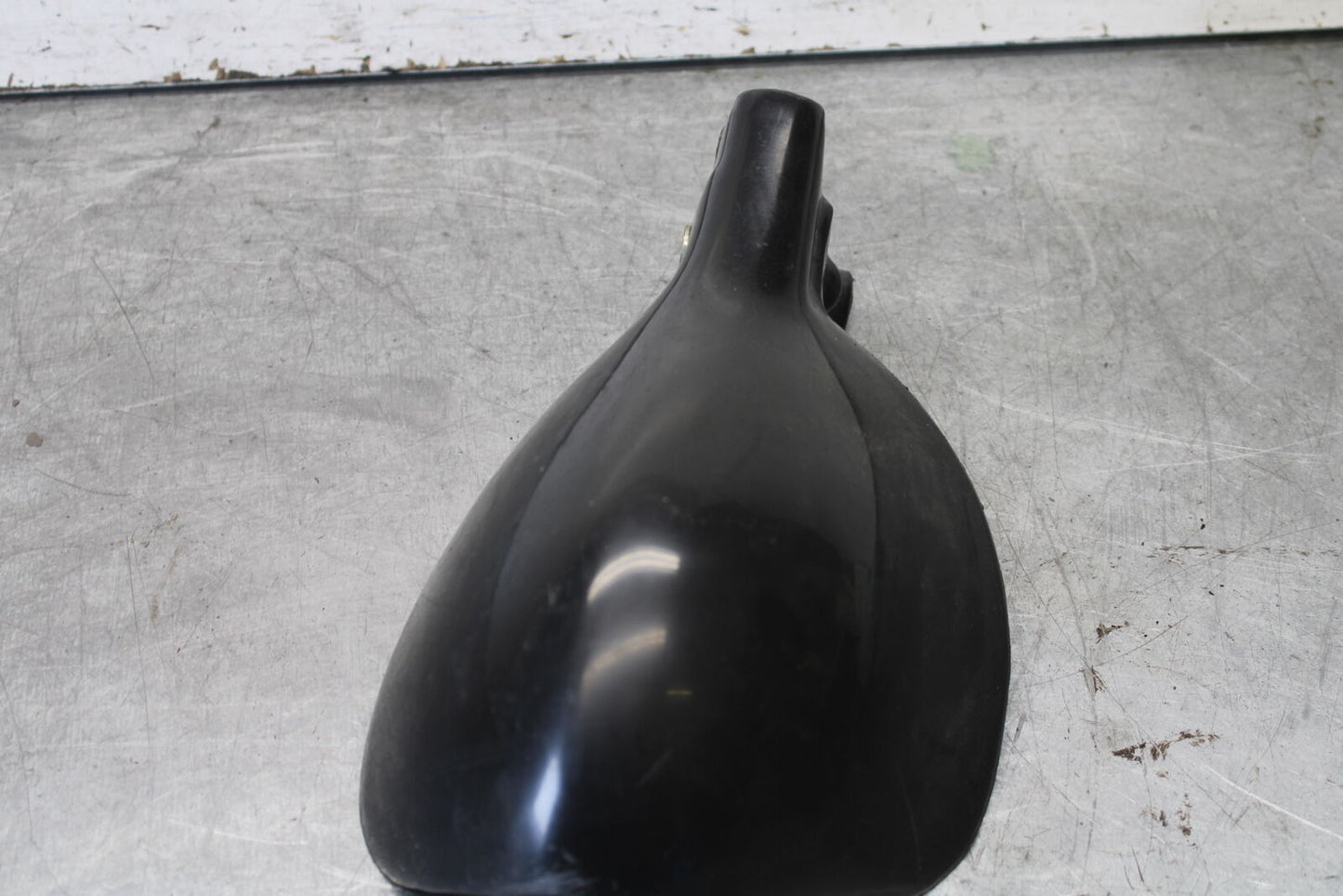 01-06 TRIUMPH TIGER 955I LEFT HANDLEBARS GUARD BB693