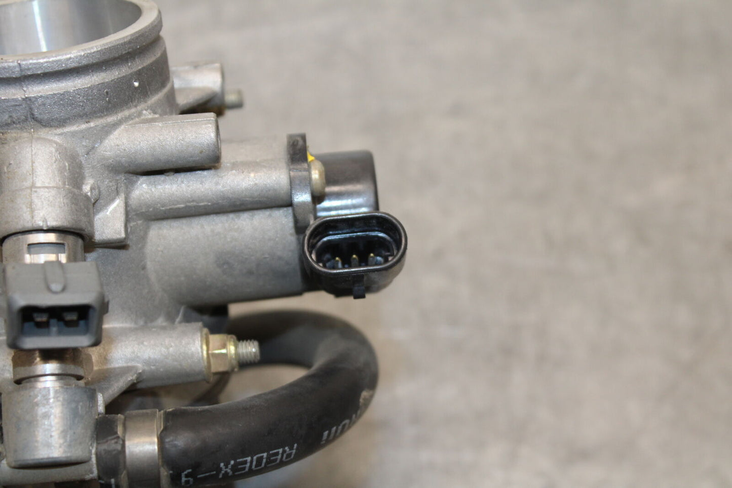 06-07 DUCATI MONSTER 695 MAIN FUEL INJECTORS / THROTTLE BODIES BB674