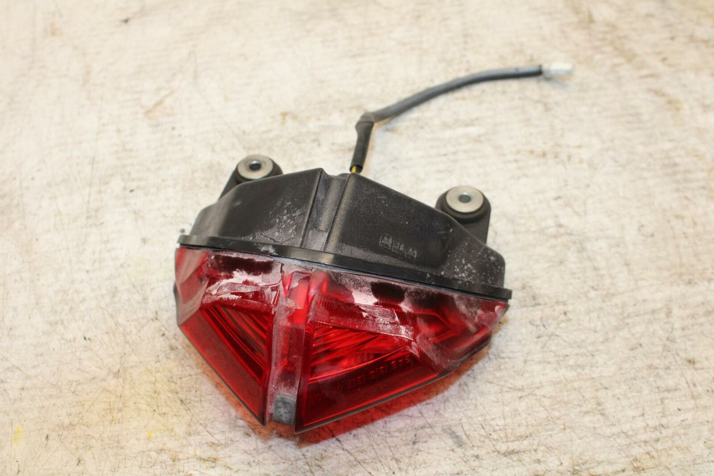 08-10 DUCATI 848 REAR TAIL TAILLIGHT BACK BRAKE LIGHT BB369