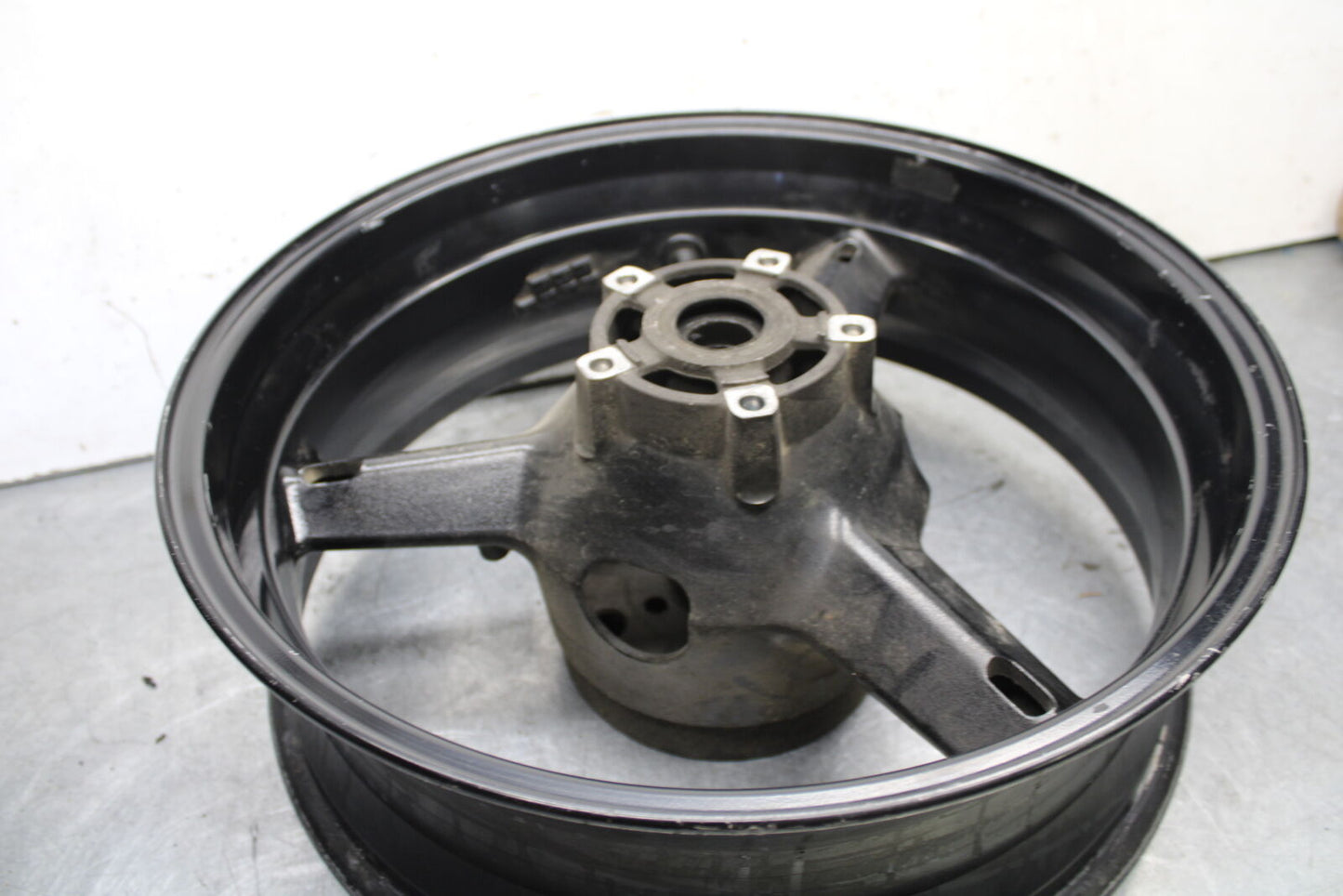 04-05 SUZUKI GSXR600 REAR WHEEL RIM BB658