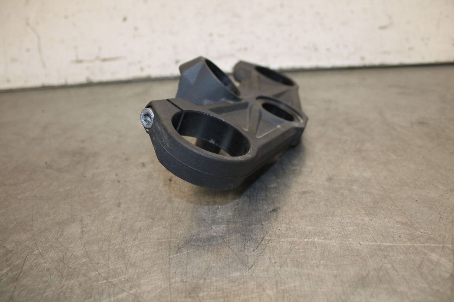 19-23 KAWASAKI NINJA ZX6R FORKS UPPER TRIPLE TREE CLAMP BB701
