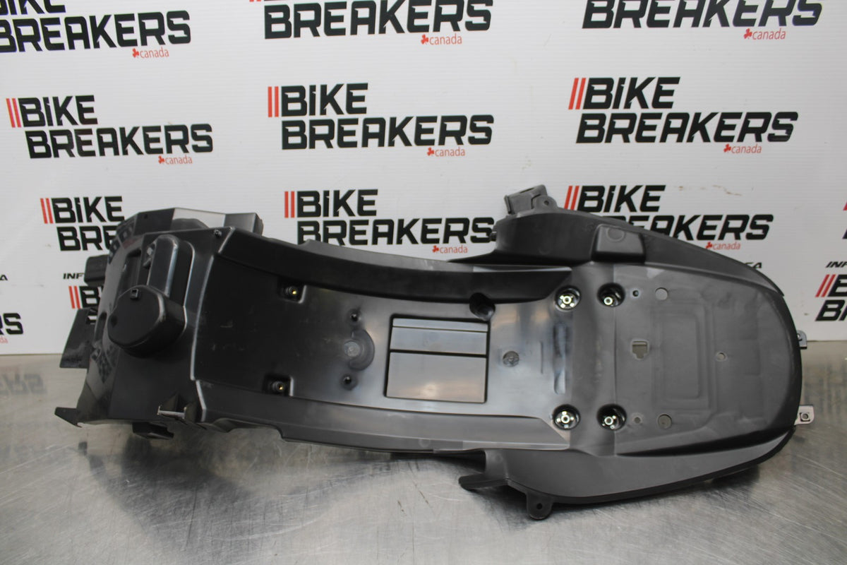 23-24 KAWASAKI NINJA ZX14R REAR BACK TAIL UNDERTAIL FAIRING COWL FENDER BB764