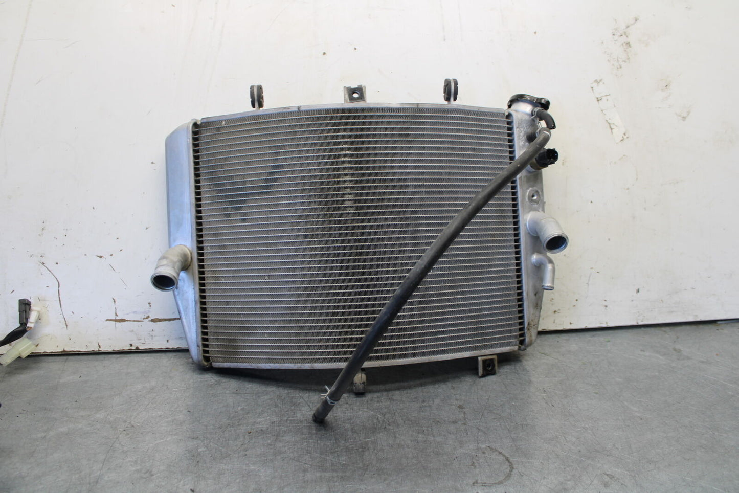 04 SUZUKI GSXR600 ENGINE RADIATOR MOTOR COOLER COOLING RADIATER BB676