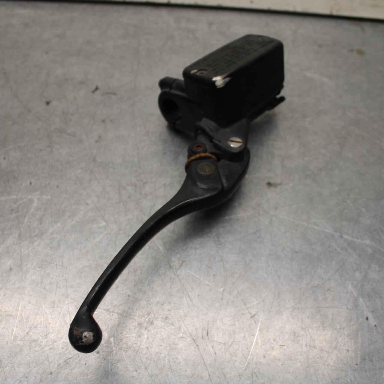 01-06 HONDA CBR600F4I FRONT BRAKE MASTER CYLINDER w/ LEVER 45510-MBW-016 BB644