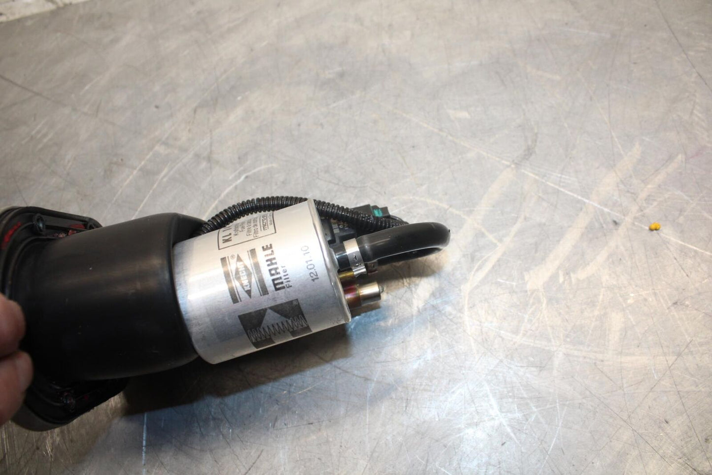 2010 Aprilia RSV1000R FUEL PUMP GAS PETROL SENDER UNIT BB513
