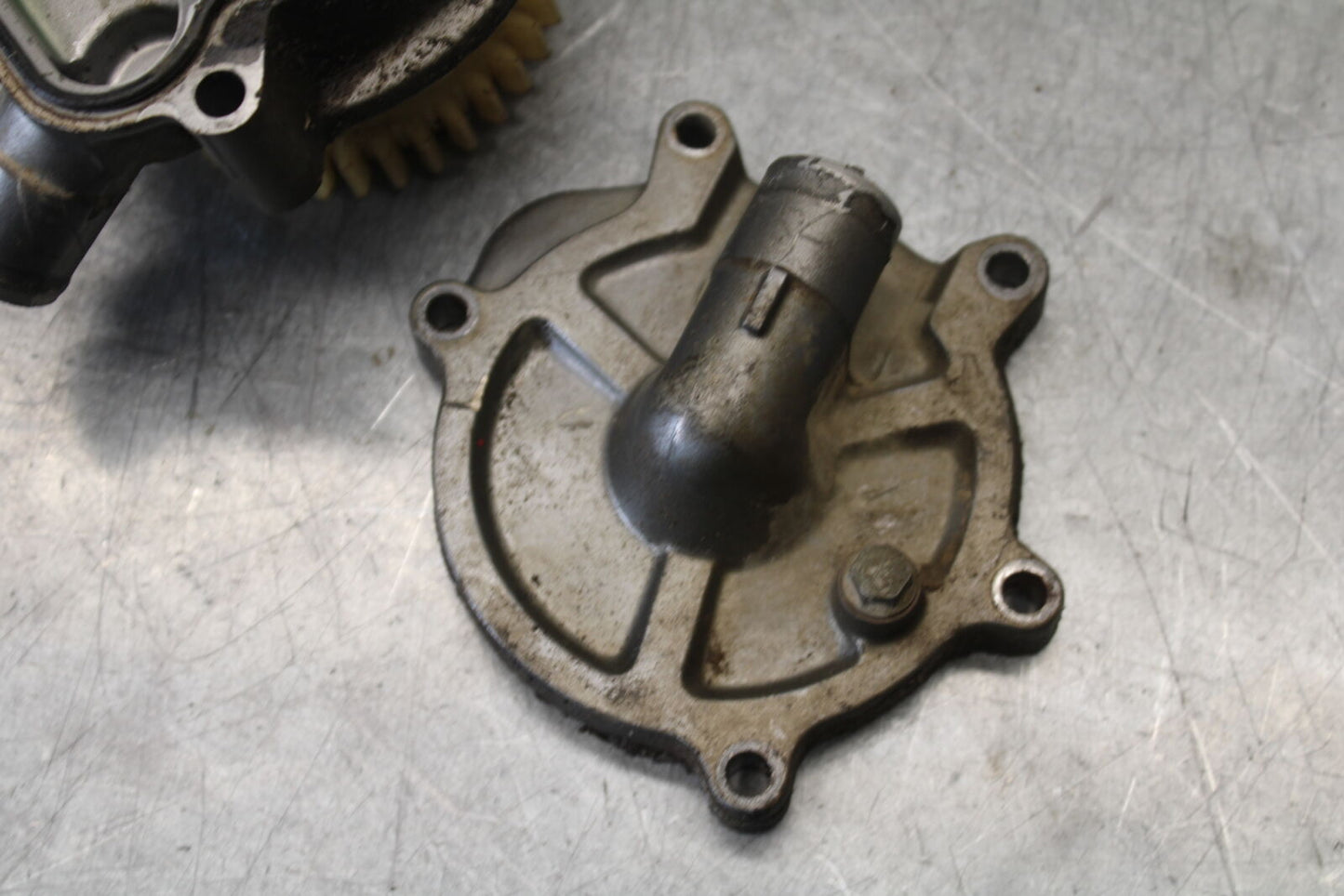 01-05 YAMAHA RAPTOR 660R ENGINE WATER COOLANT PUMP BB695