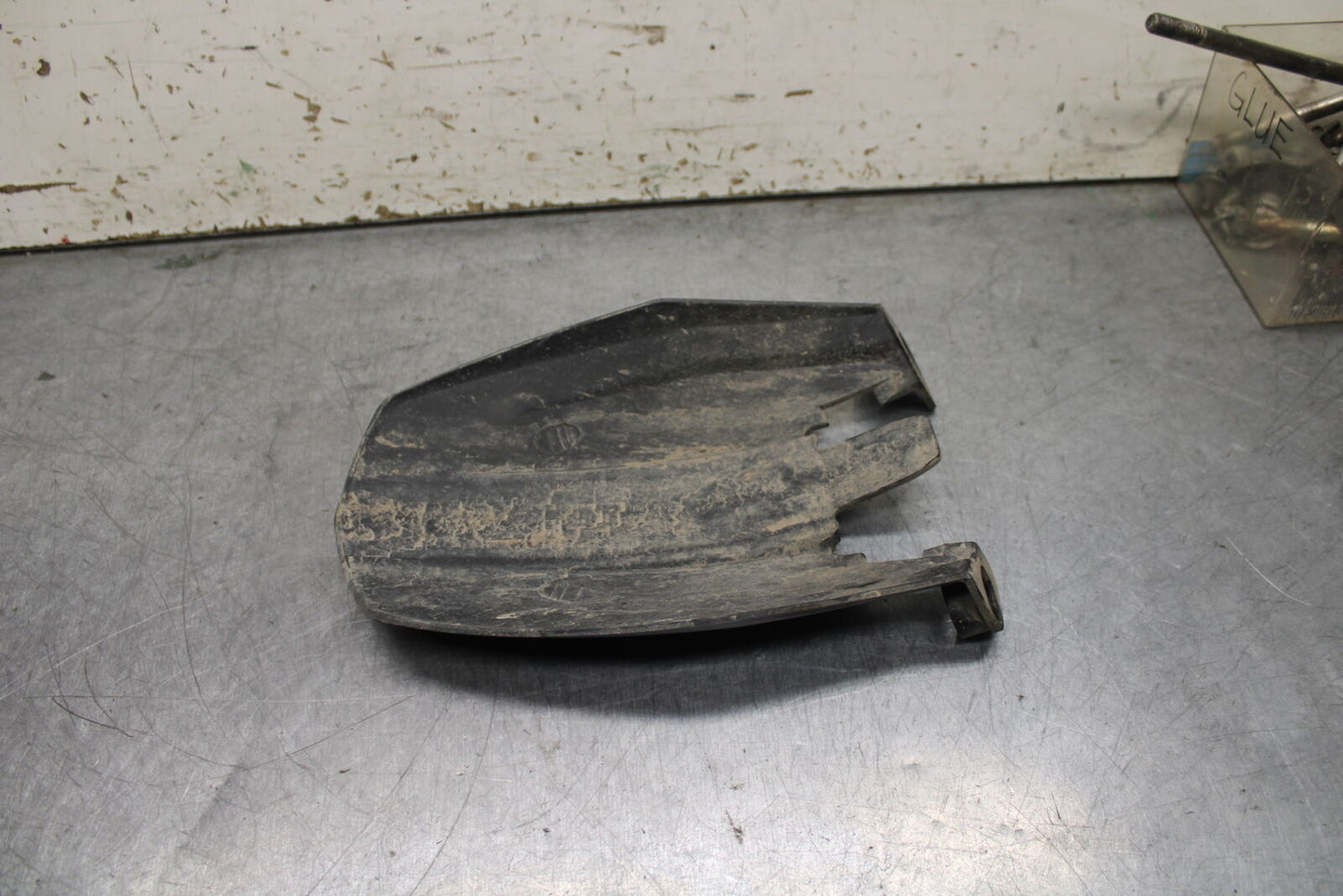 13-16 KTM 390 DUKE REAR BACK WHEEL TIRE HUGGER FENDER BB748