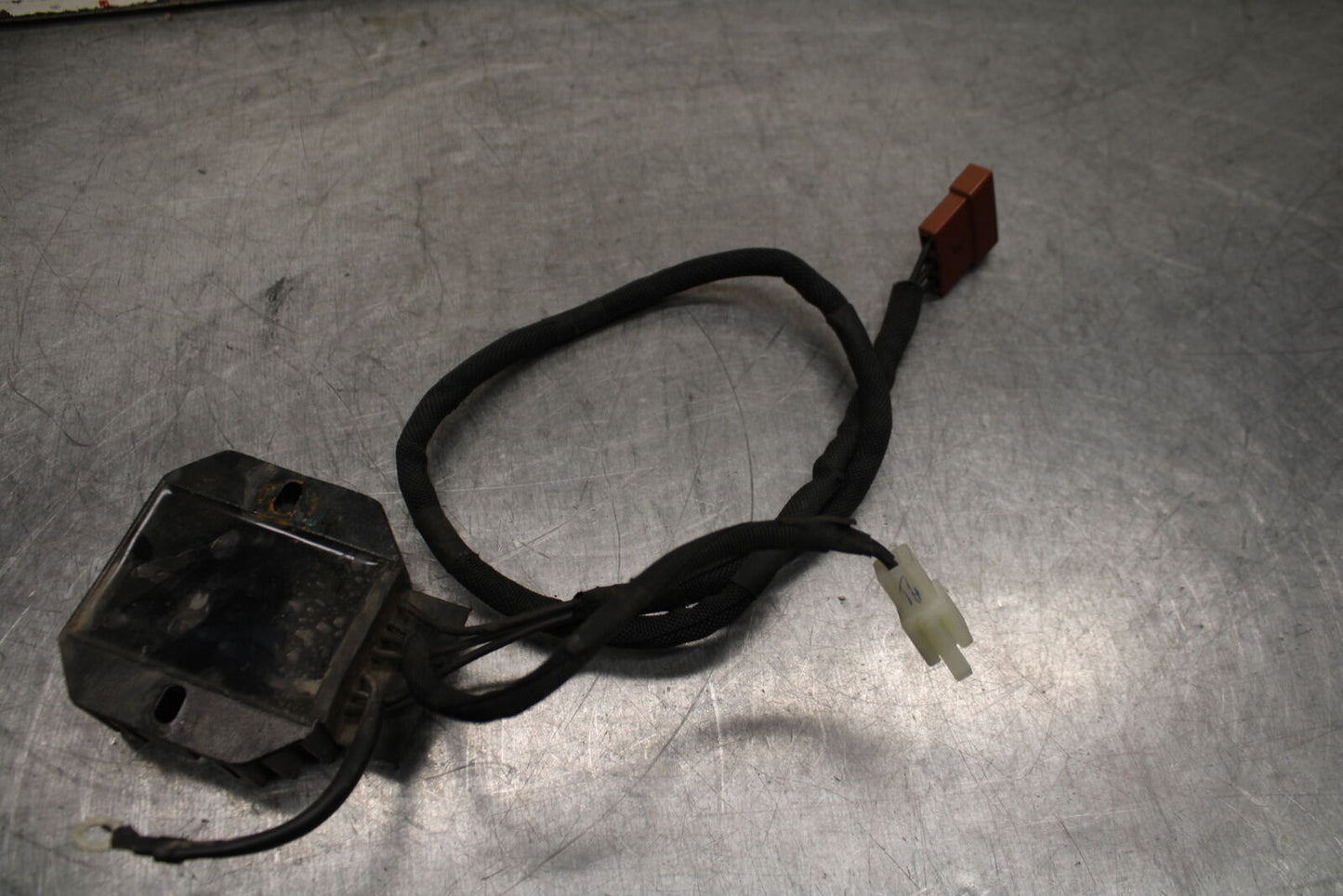 17-24 KTM 390 DUKE RECTIFIER VOLTAGE REGULATOR BB734