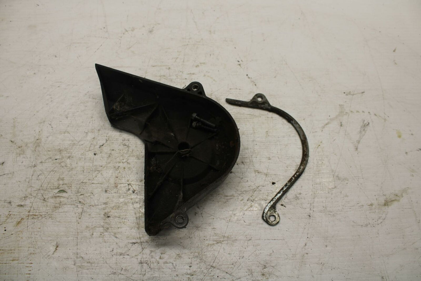 00-01 HONDA CBR929RR ENGINE SPROCKET COVER BB265