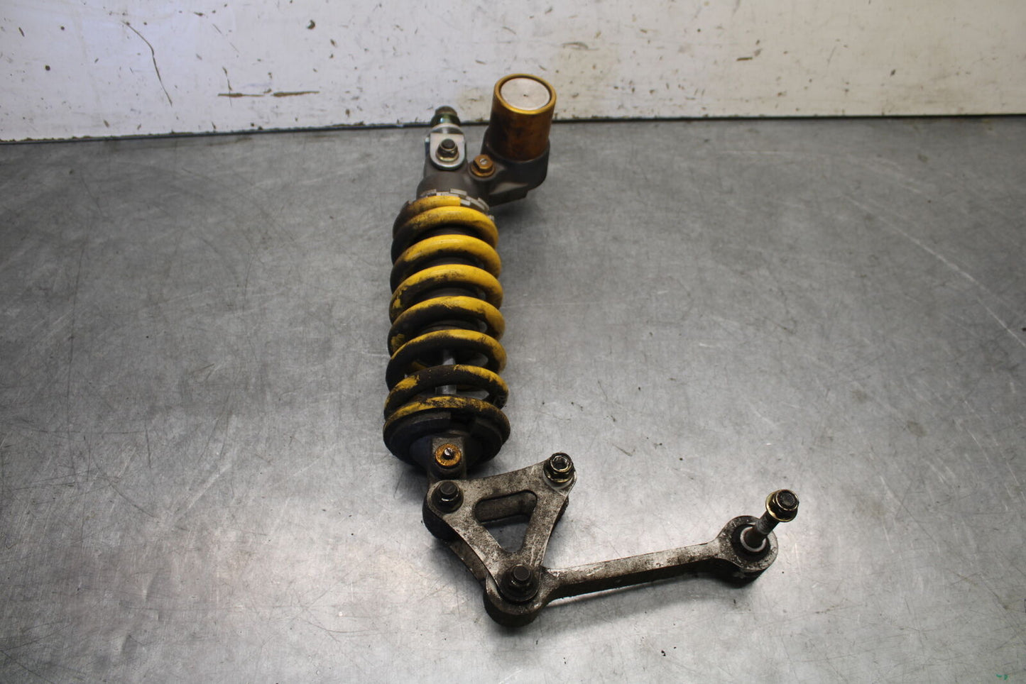 07-08 TRIUMPH DAYTONA 675 REAR BACK SHOCK ABSORBER SUSPENSION T2053100 BB685