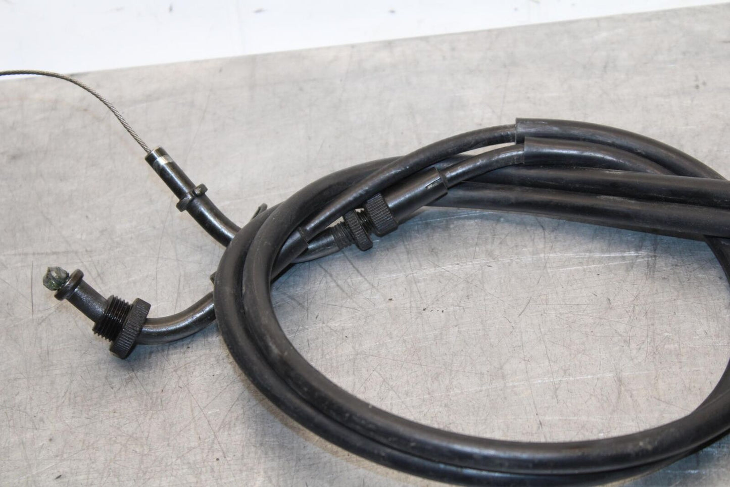 1999 Suzuki GSXR600 THROTTLE CABLES LINES 58300-33E00 58300-33E10 BB580